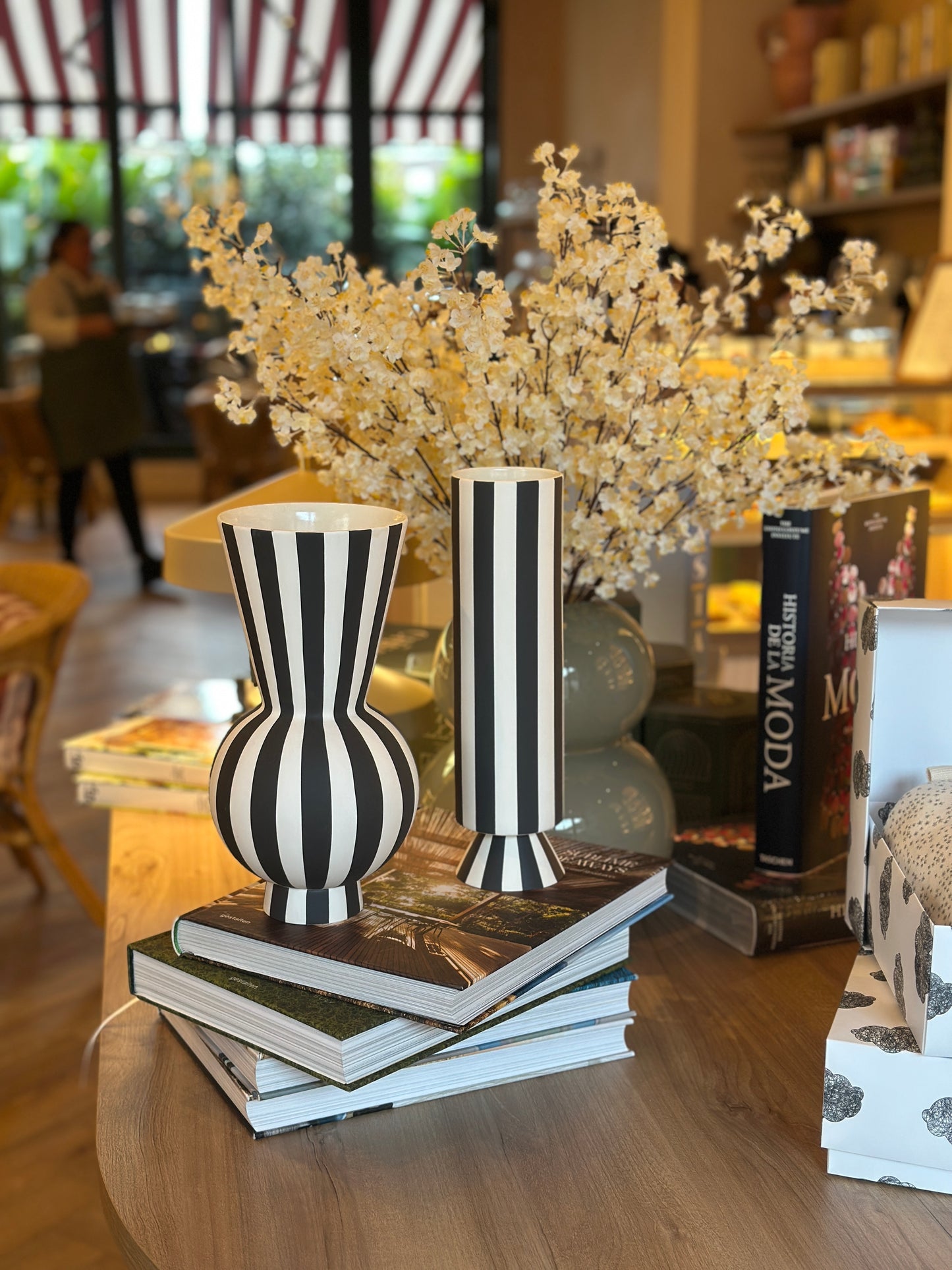 Toppu Vase - Round